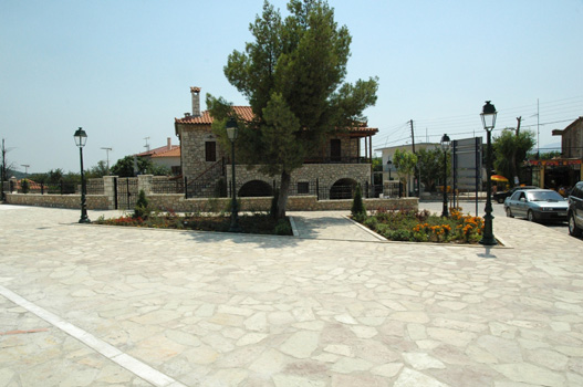 ΑΝΑΠΛΑΣΗ ΠΛΑΤΕΙΑΣ ΕΛΛΗΝΙΚΟΥ